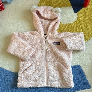 6-12m Patagonia pink baby furry bear hoodie Baby Furry Friends Fleece Hoody